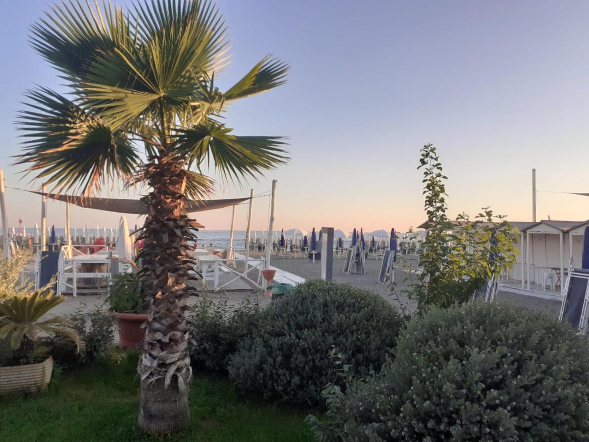 Rome Sea Apartment Lido di Ostia Bagian luar foto